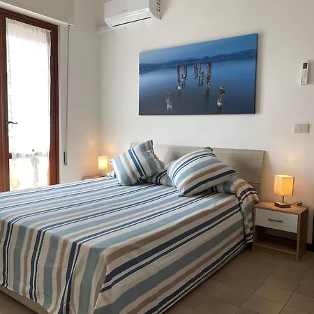Fronte Mare Апартаменты Камайоре
